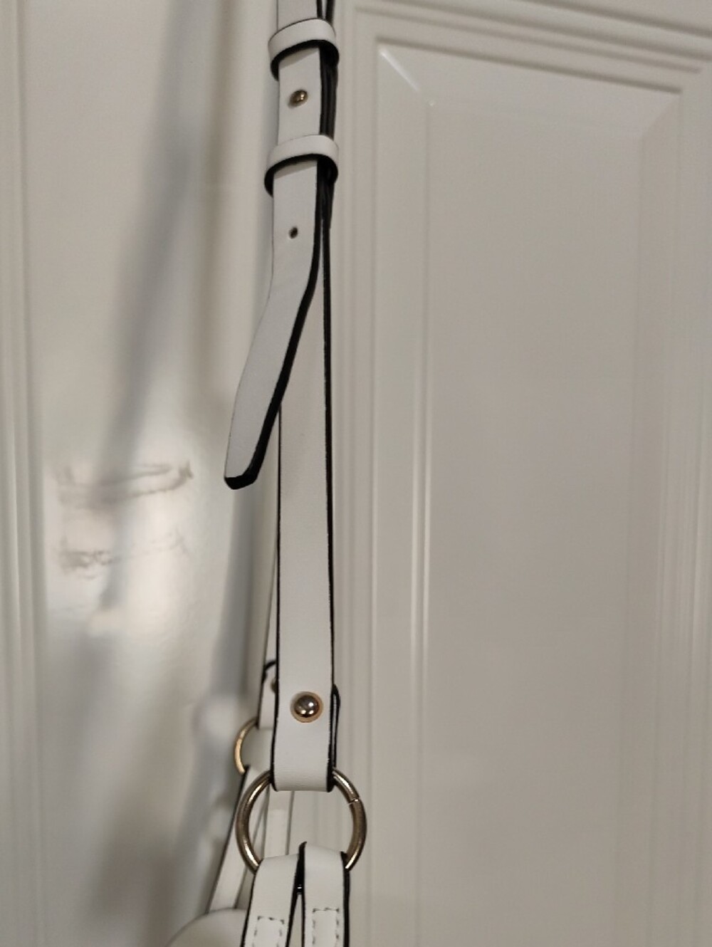 Tory Burch White Leather Crossbody with Logo Medallion - Picture 7 of 15
